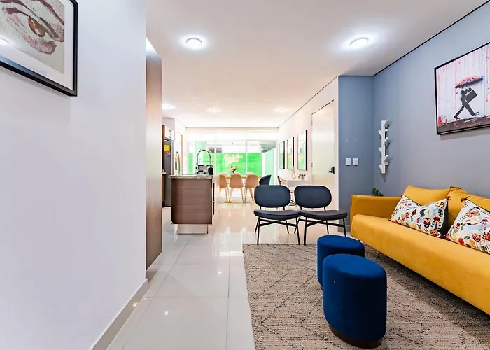 Trendy La Roma With Parking & Patio Apartment Mexico City