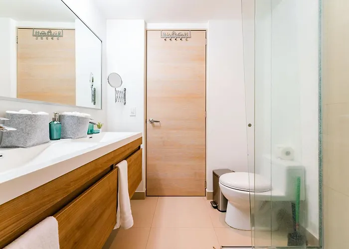 Apartment Trendy La Roma With Parking & Patio Mexico City