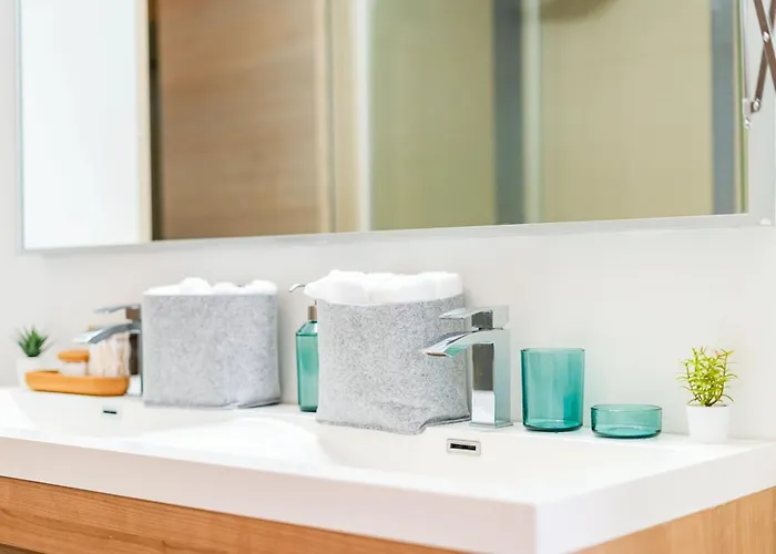 Trendy La Roma With Parking & Patio Apartment Mexico City