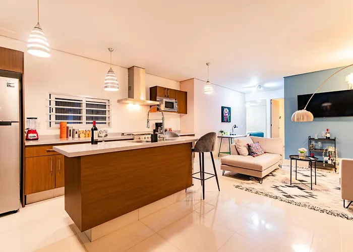 Trendy La Roma With Parking & Patio * Mexico City