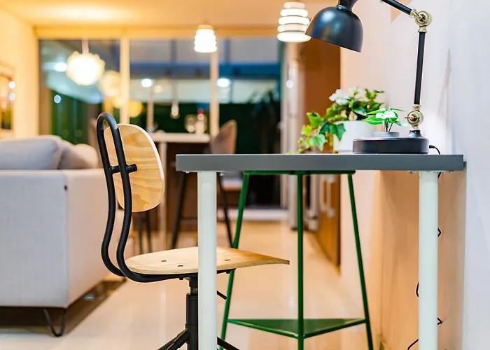 Trendy La Roma With Parking & Patio * Mexico City